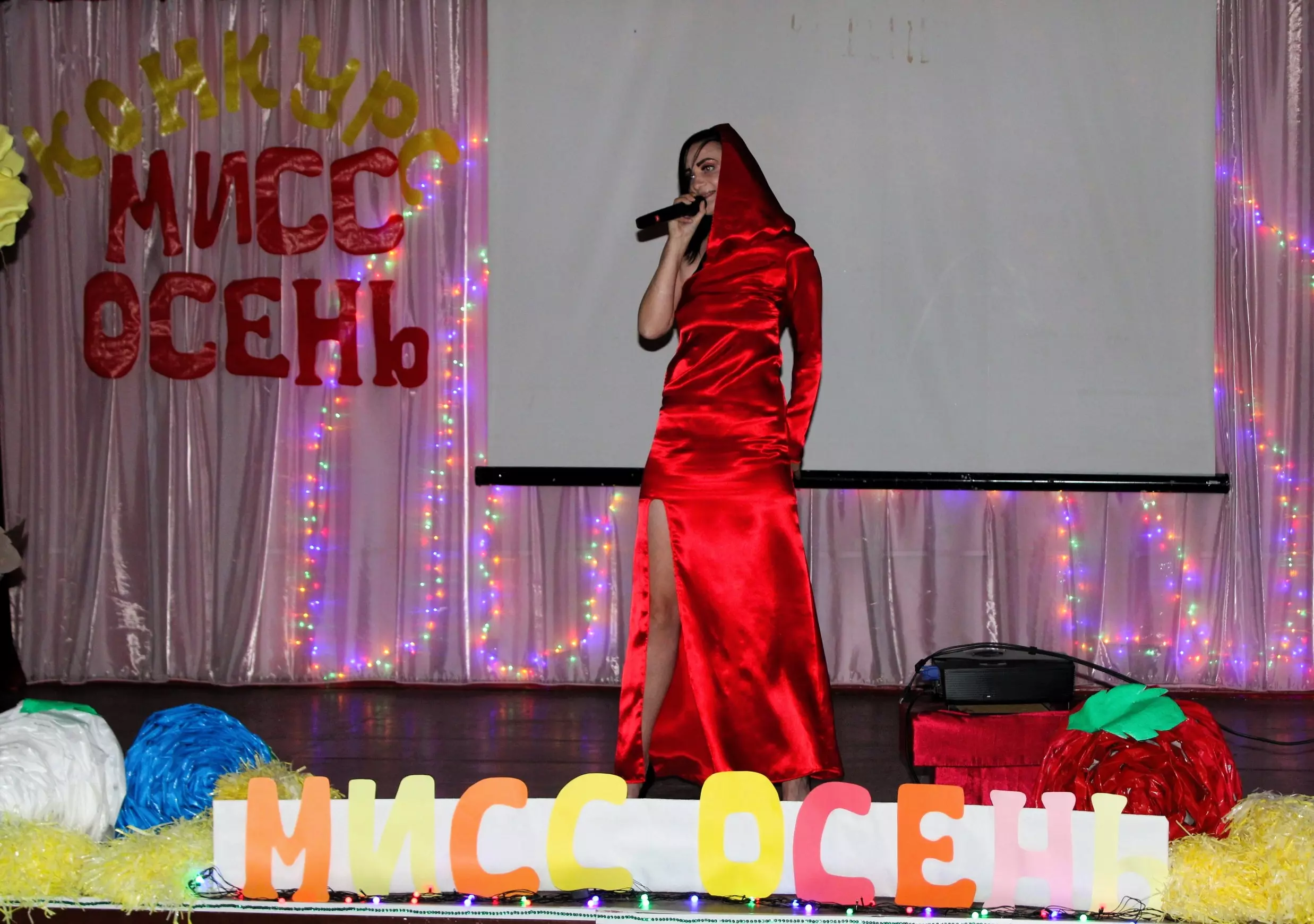 Праздник женственности за колючей проволокой: В ИК-18 в Ростовской области прошел конкурс красоты