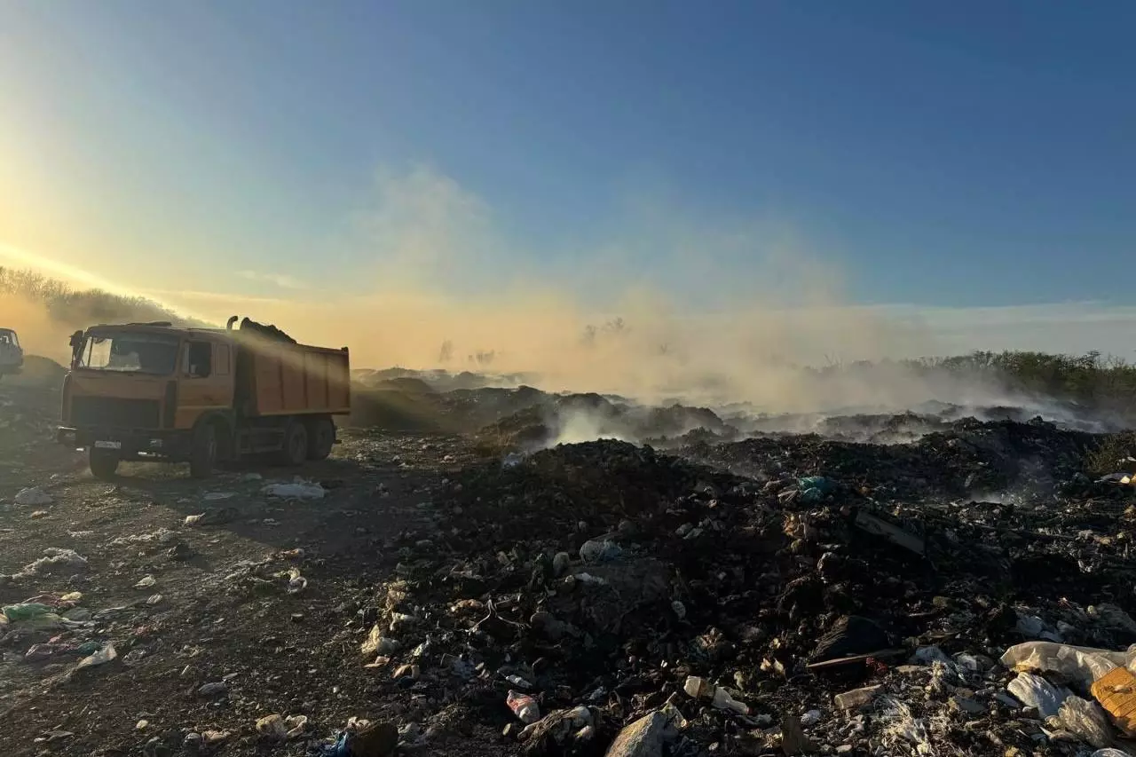 В Зернограде зафиксировано тление отходов на мусорном полигоне