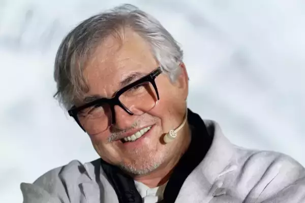 Дмитрий Дибров признался, что любит дам с формами