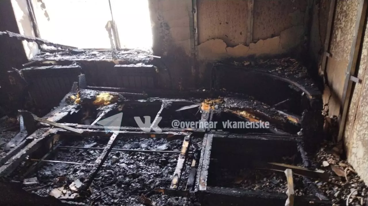 В Каменском районе дотла сгорел дом семьи с двумя детьми 