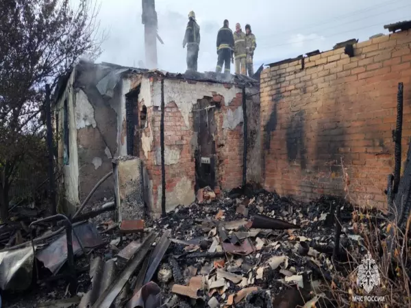 Фото к материалу: В Ростовской области при пожаре погибла 57-летняя женщина
