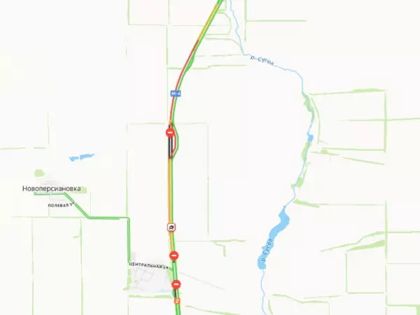 Из-за ДТП на М-4 «Дон» неподалеку от Новочеркасска образовалась внушительная пробка Фото к материалу: Из-за ДТП на М-4 «Дон» неподалеку от Новочеркасска образовалась внушительная пробка