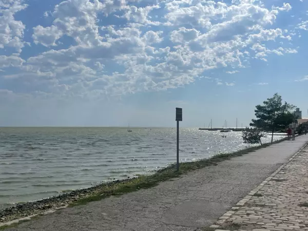 Фото к материалу: В Таганроге на два этапа благоустройства набережной выделят 1,2 млрд рублей