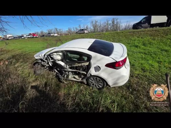Вылетел на «встречку»: в жестком ДТП в Ростовской области пострадали три человека Фото к материалу: Вылетел на «встречку»: в жестком ДТП в Ростовской области пострадали три человека