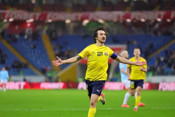 Фото к материалу: ФК «Ростов» разгромил «Пари НН» и вышел в плей-офф Кубка России