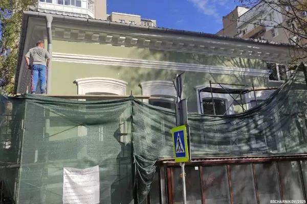 Фото к материалу: В Ростове в доме Никогоса Сариева начали реставрационные работы