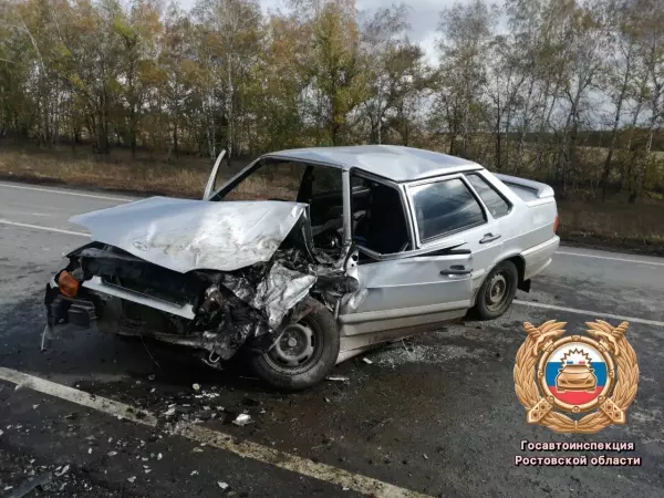 Фото к материалу: Один погиб и четверо пострадали в автокатастрофе в Ростовской области