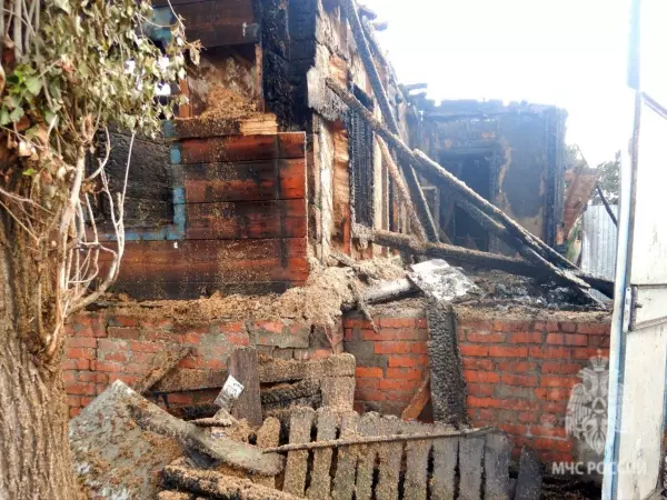 Фото к материалу: В Саратовской области при пожаре погиб 52-летний мужчина