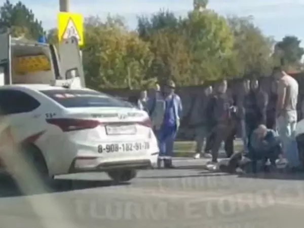 Фото к материалу: В Ростове на Ленина пожилая женщина попала под колеса иномарки