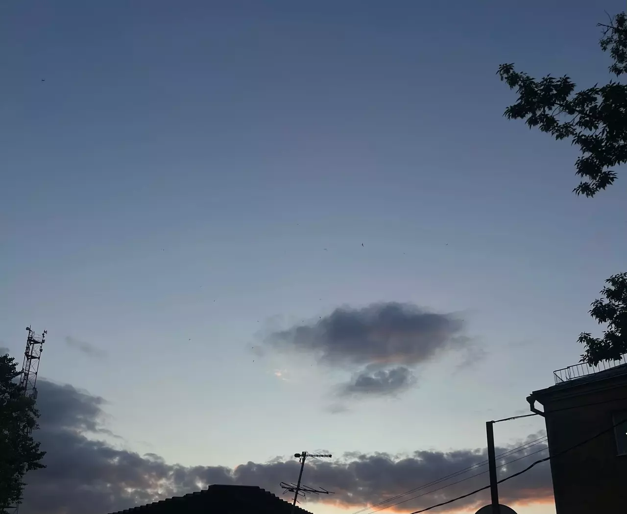 Над акваторией Азовского моря силы ПВО уничтожили три беспилотника