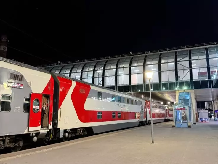 В Ростове электропоезд сбил мужчину, который нарушил правила безопасности