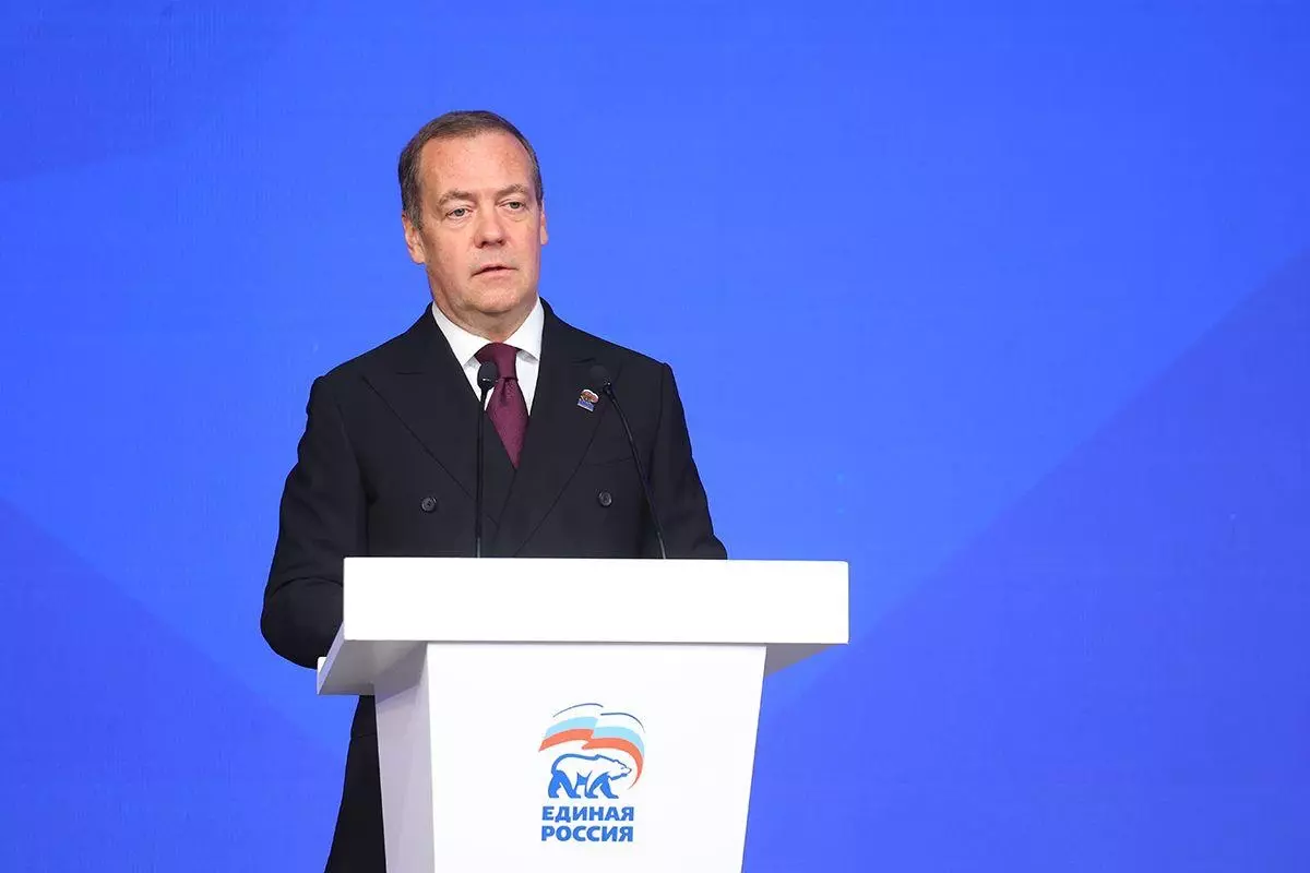 «Единая Россия» запустит спецкурс для муниципальных депутатов «ВПШ-плюс»