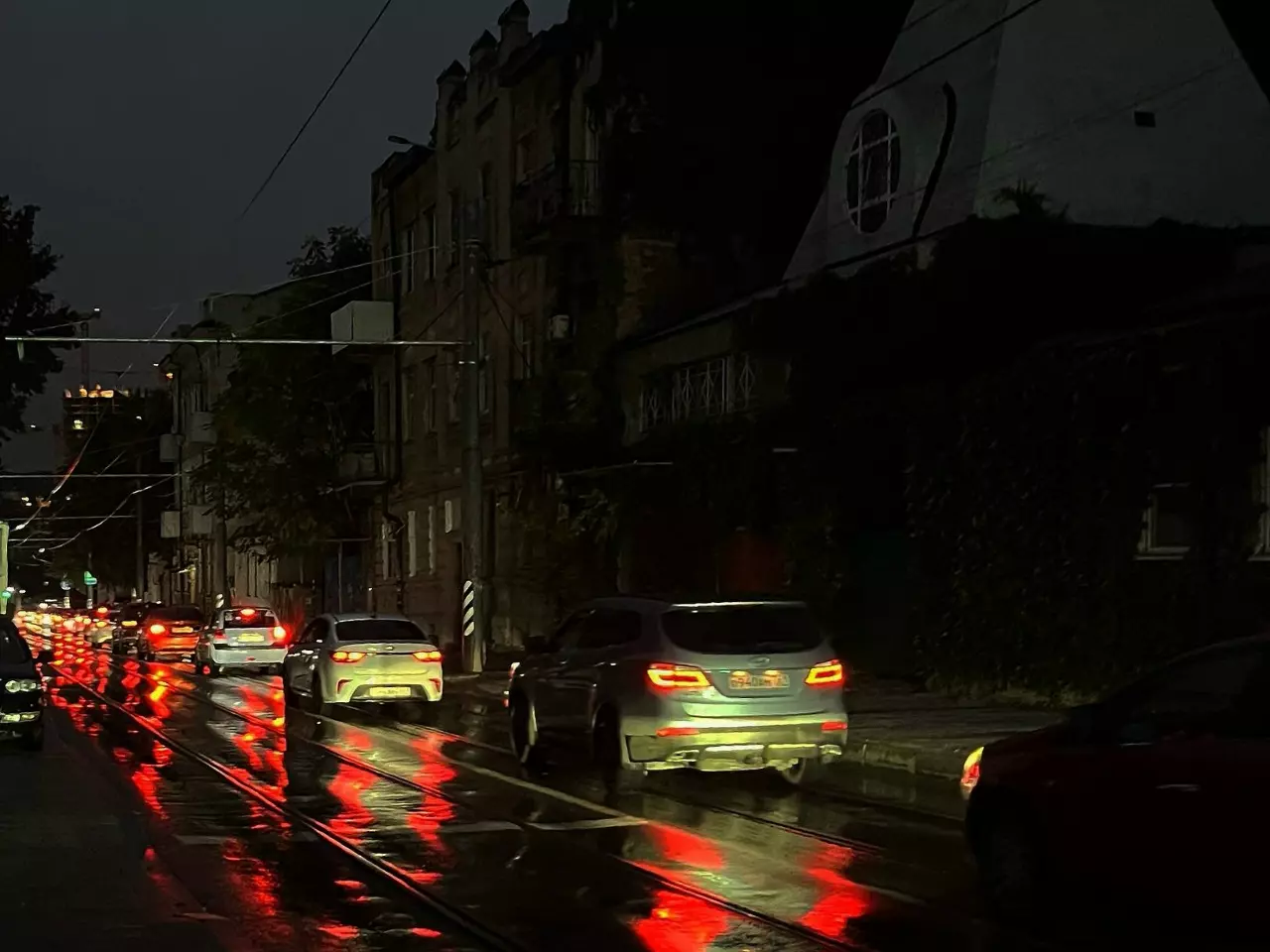 Ливни и шквалистый ветер накроют Ростовскую область в ближайшие сутки