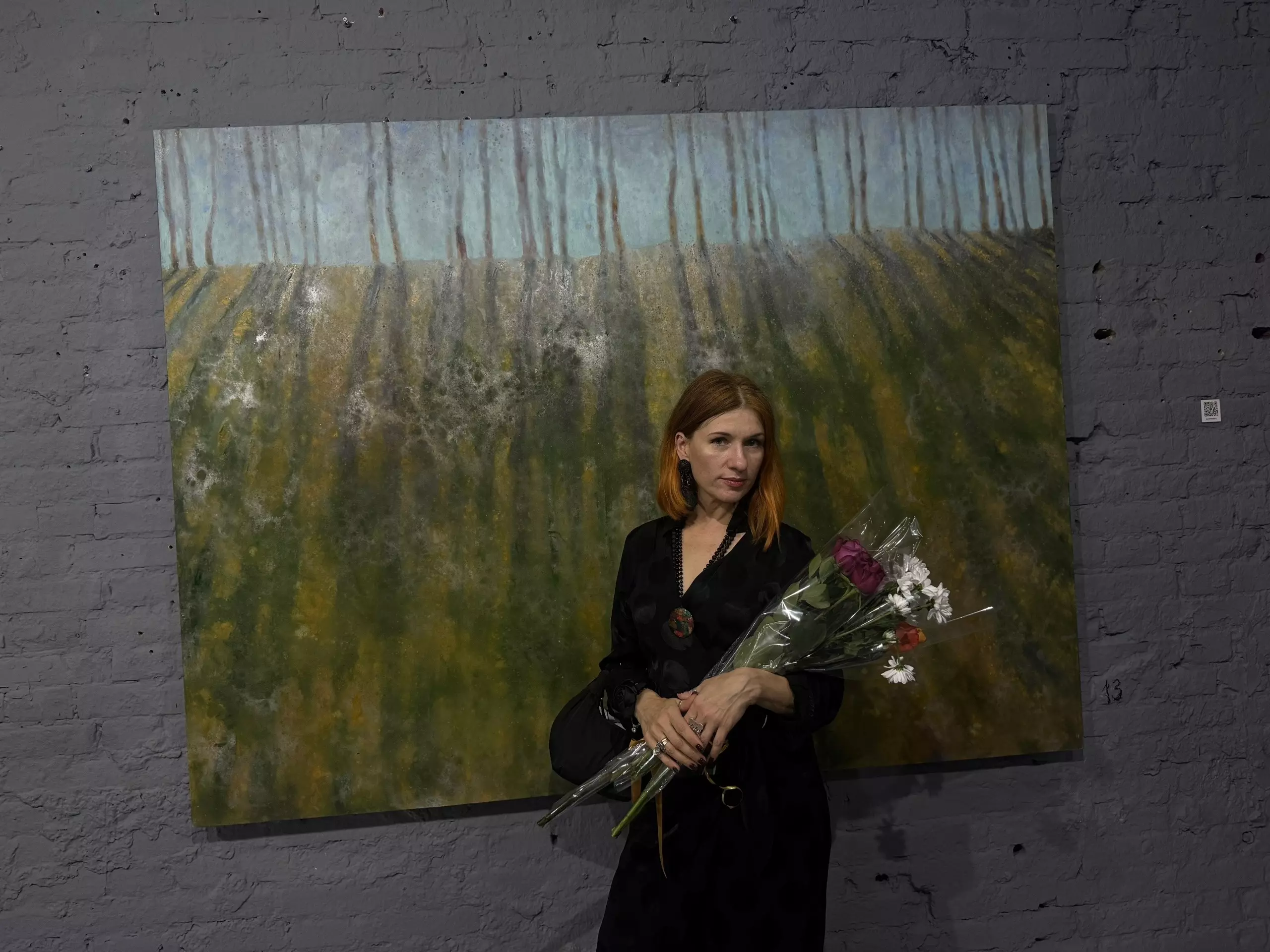 В Ростове открылась выставка картин Елены Лапко: от шумного города до дивного сада