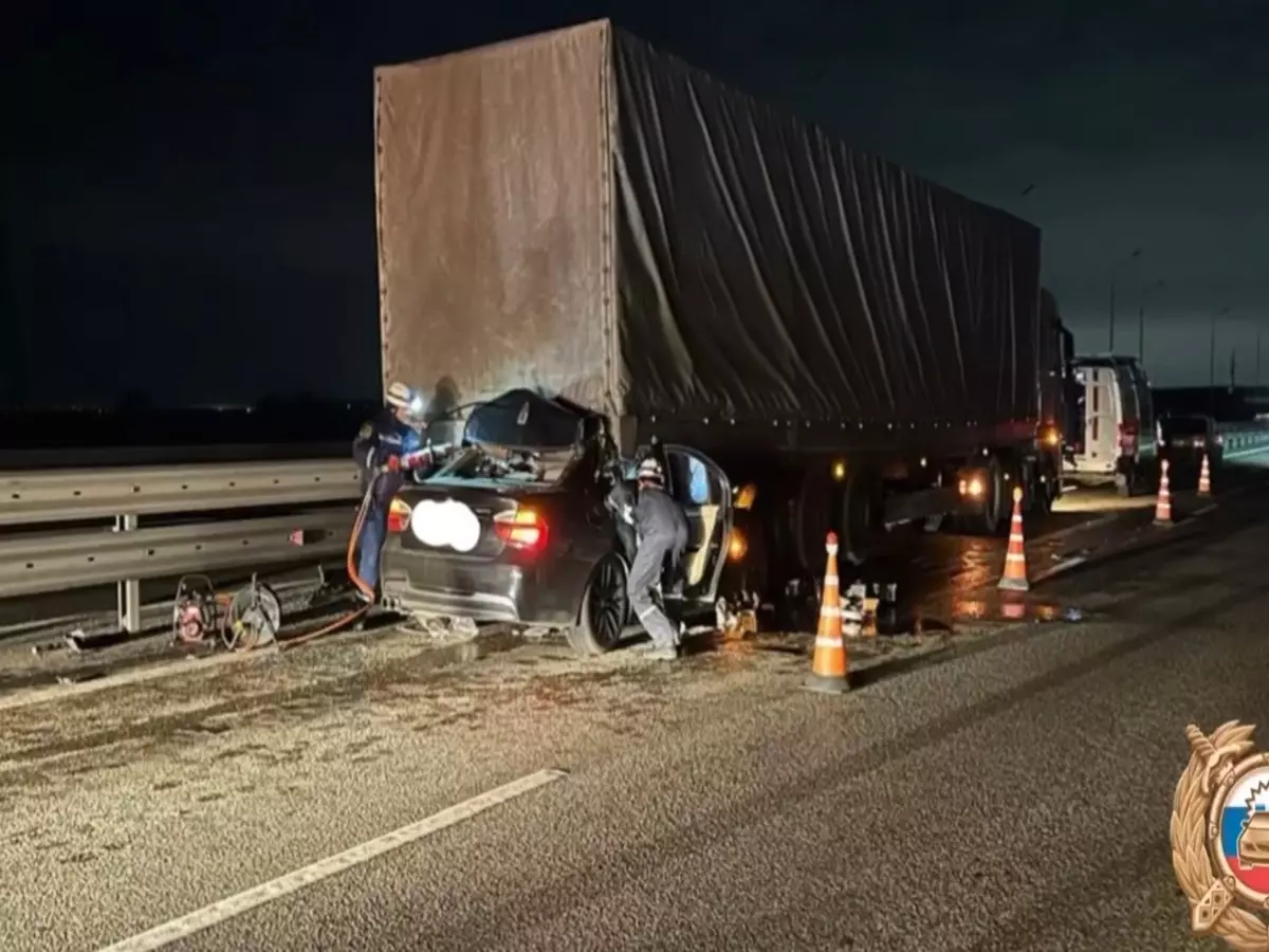 На трассе М-4 «Дон» 25-летний парень погиб в аварии с грузовиком