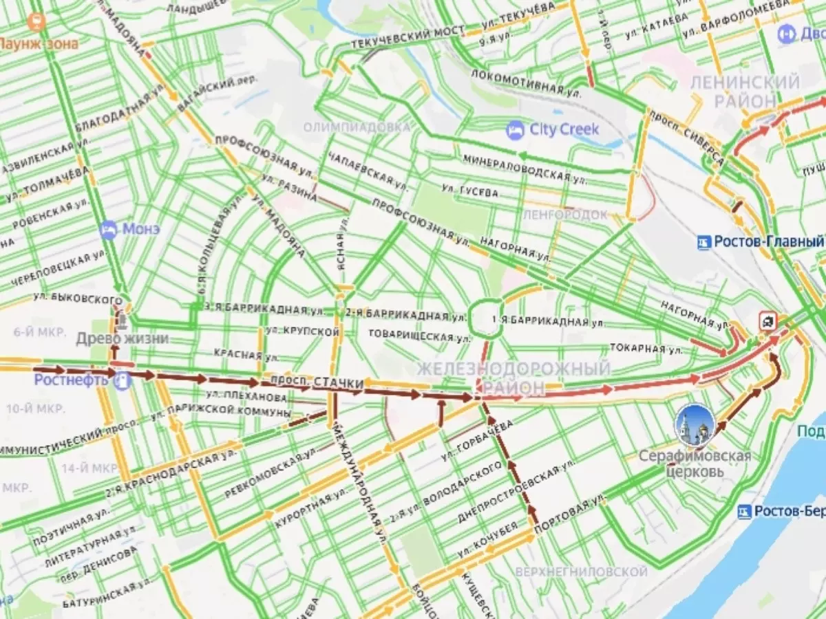 В Ростове на Стачки из-за ДТП образовалась многокилометровая пробка