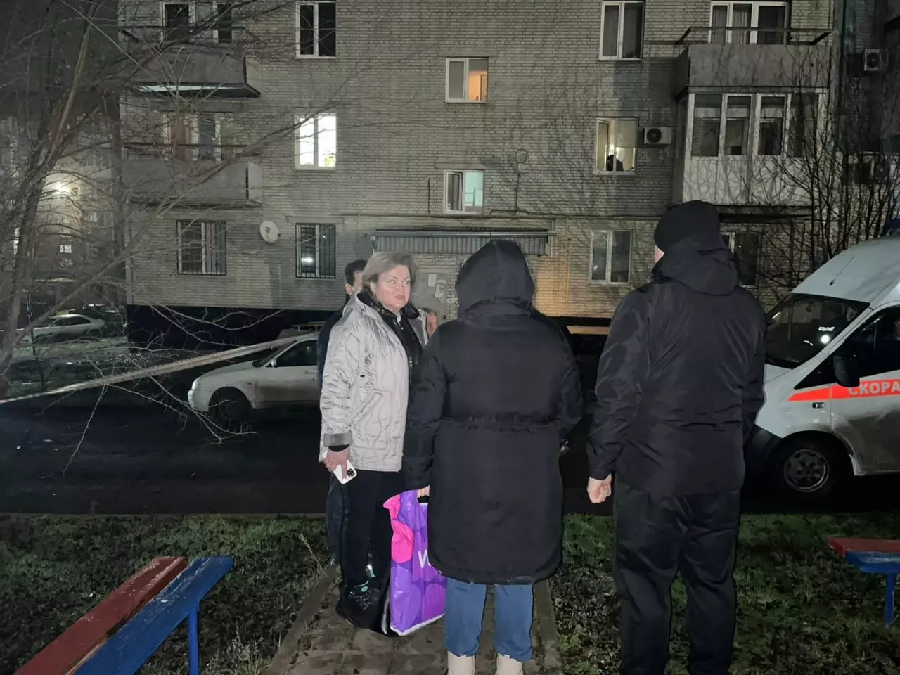 В Шахтах выбило окна в пяти квартирах после атаки беспилотников 28 ноября