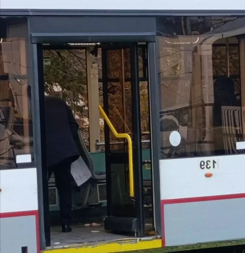 Получивший ранения в трамвае на ЖД вокзале в Ростове выжил