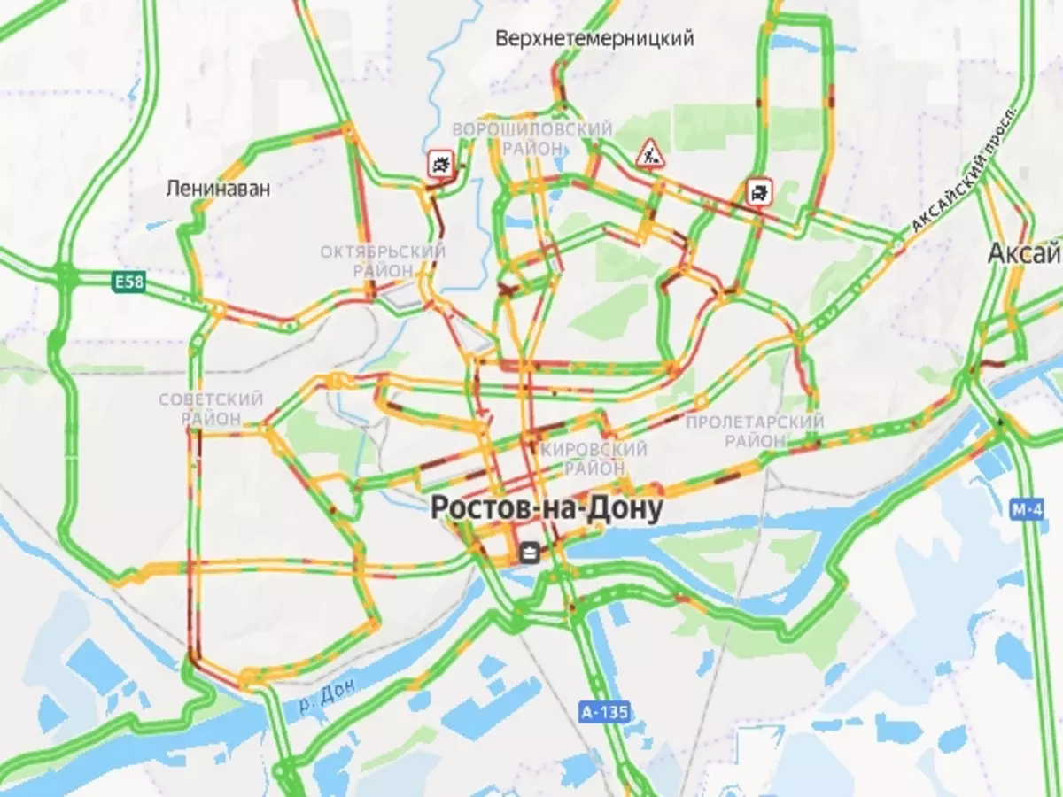 Ростов в пятничный час-пик 21 ноября сковали восьмибалльные пробки