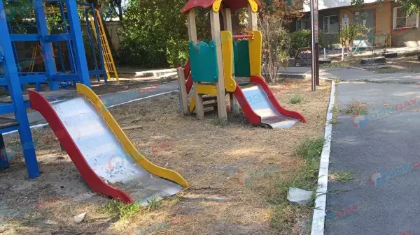 В Ростове не могут добиться проверки о переносе детской площадки на Буденновском