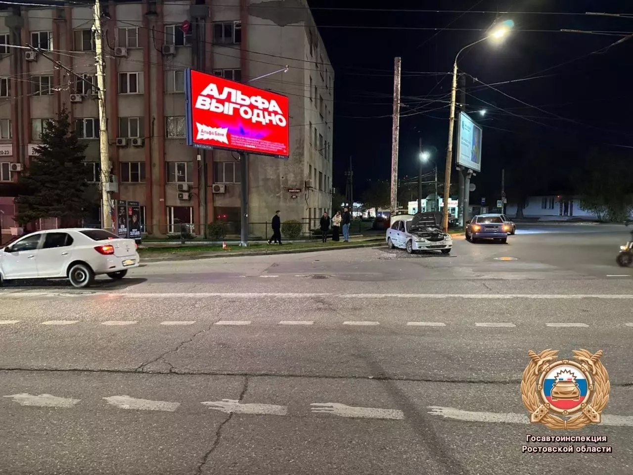 Два человека пострадали в жестком массовом ДТП на Вавилова в Ростове