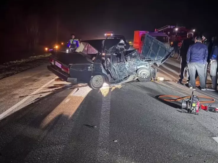Смяло, как консервные банки: в ДТП в Ростовской области один человек погиб и трое пострадали