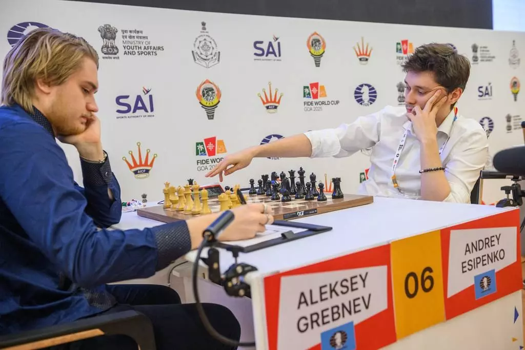 Донской гроссмейстер Андрей Есипенко проходить в четверть финала Кубка мира