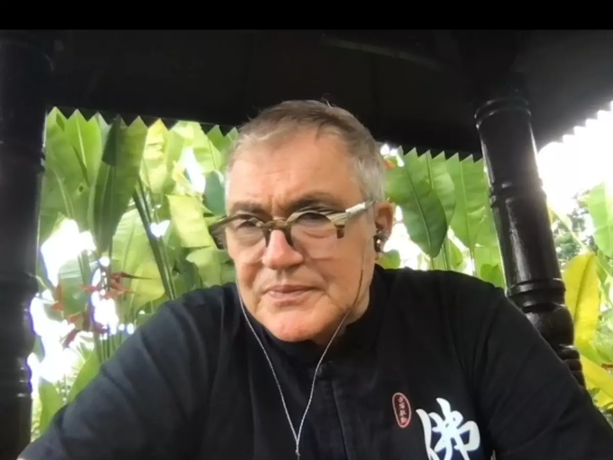 Дмитрий Дибров впервые прокомментировал скандал с расстегнутой ширинкой