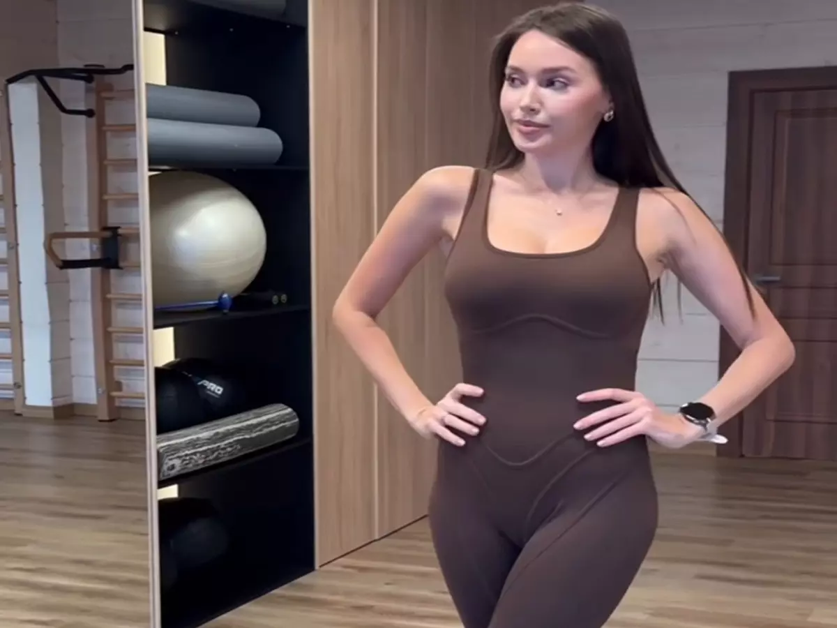 Анастасия Костенко показала постройневшую фигуру