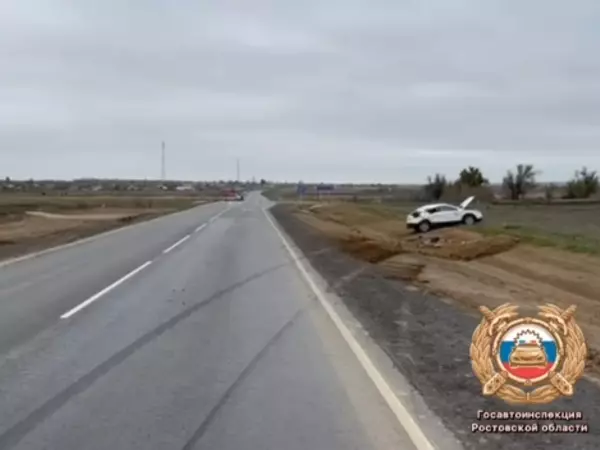 Фото к материалу: Пятилетний ребенок и подросток пострадали в ДТП на трассе Ростовской области