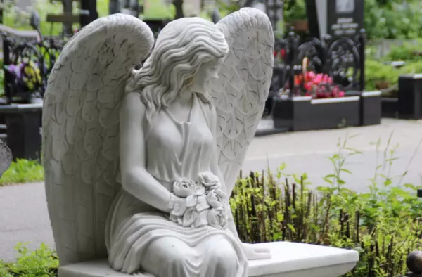 Фото к материалу: В Ростовской области планируют увеличить выплаты на погребение