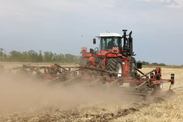 Фото к материалу: Режим ЧС из-за засухи ввели еще в одном районе Ростовской области