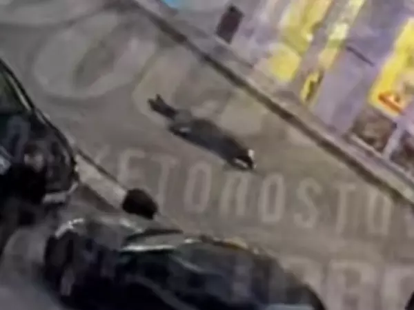 Фото к материалу: В Ростове на Северном женщина разбилась насмерть, выпав из окна