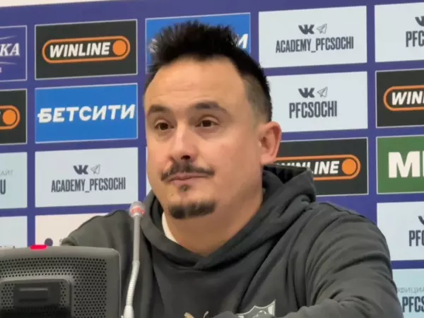 Фото к материалу: «Второй тайм получился хорошим»: тренер «Ростова» Джонатан Альба высказался о победе в матче с «Сочи»