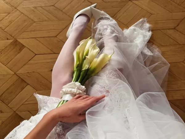 Фото к материалу: Вышла замуж: Валя Карнавал заинтриговала образом в свадебном платье