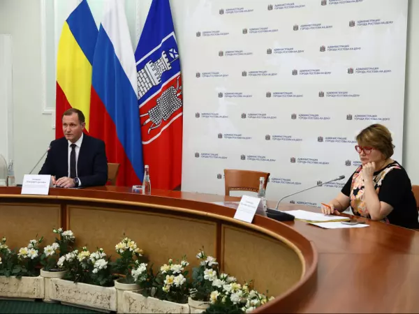 Фото к материалу: В администрации Ростова обсудили завершающие этапы разработки проектов благоустройства парка «Дружба»