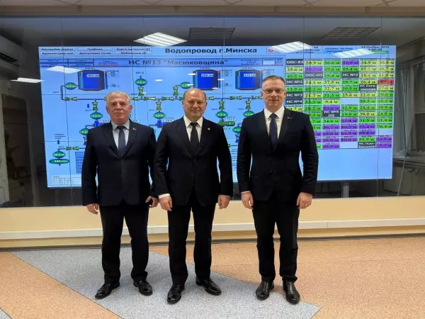 Фото к материалу: Александр Скрябин: Сотрудничество с нашими коллегами из Минска поможет модернизировать и наладить процессы в сфере ЖКХ