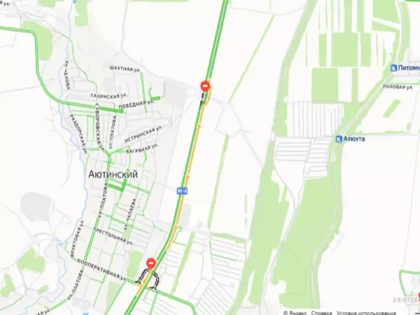 Фото к материалу: В Ростовской области пробка из-за ДТП с самосвалом увеличилась до пяти километров