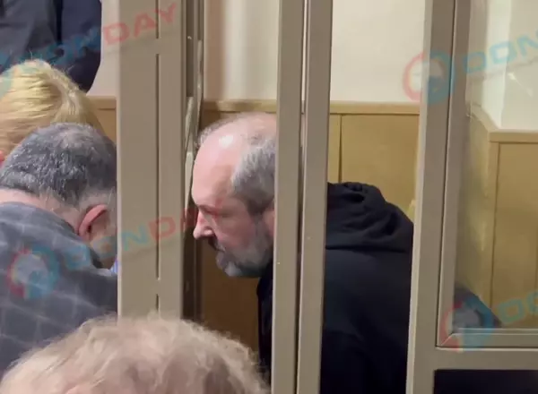 Фото к материалу: Суд в Ростове приговорил Виталия Кушнарева к 13 годам колонии строгого режима