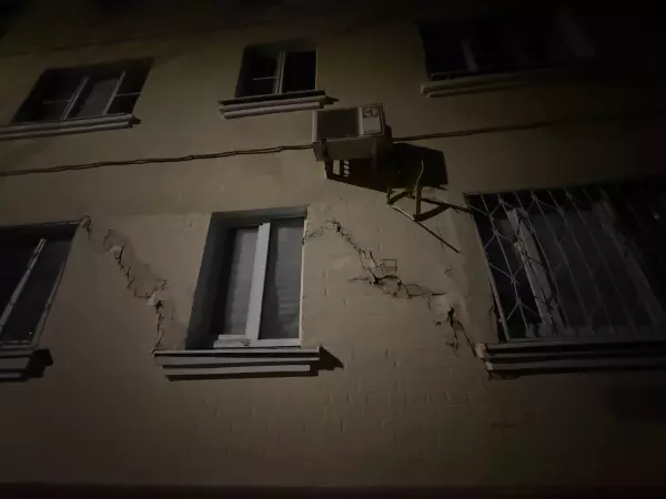 Фото к материалу: Если дом Ивановского в Ростове признают аварийным, жильцов освободят от платы за капремонт