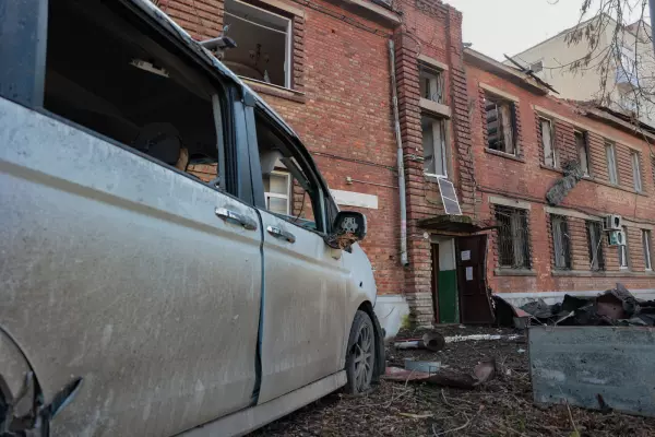 Фото к материалу: Обнародованы кадры последствий мощной атаки БПЛА в Ростовской области