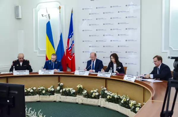 Фото к материалу: В Ростове для уборки улиц зимой подготовят 280 единиц техники