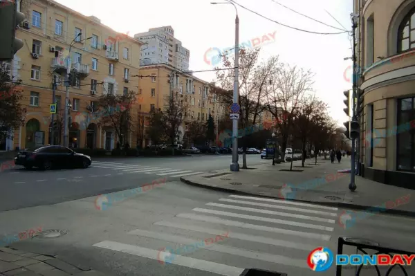 Фото к материалу: В центре Ростова на Большой Садовой не работают светофоры