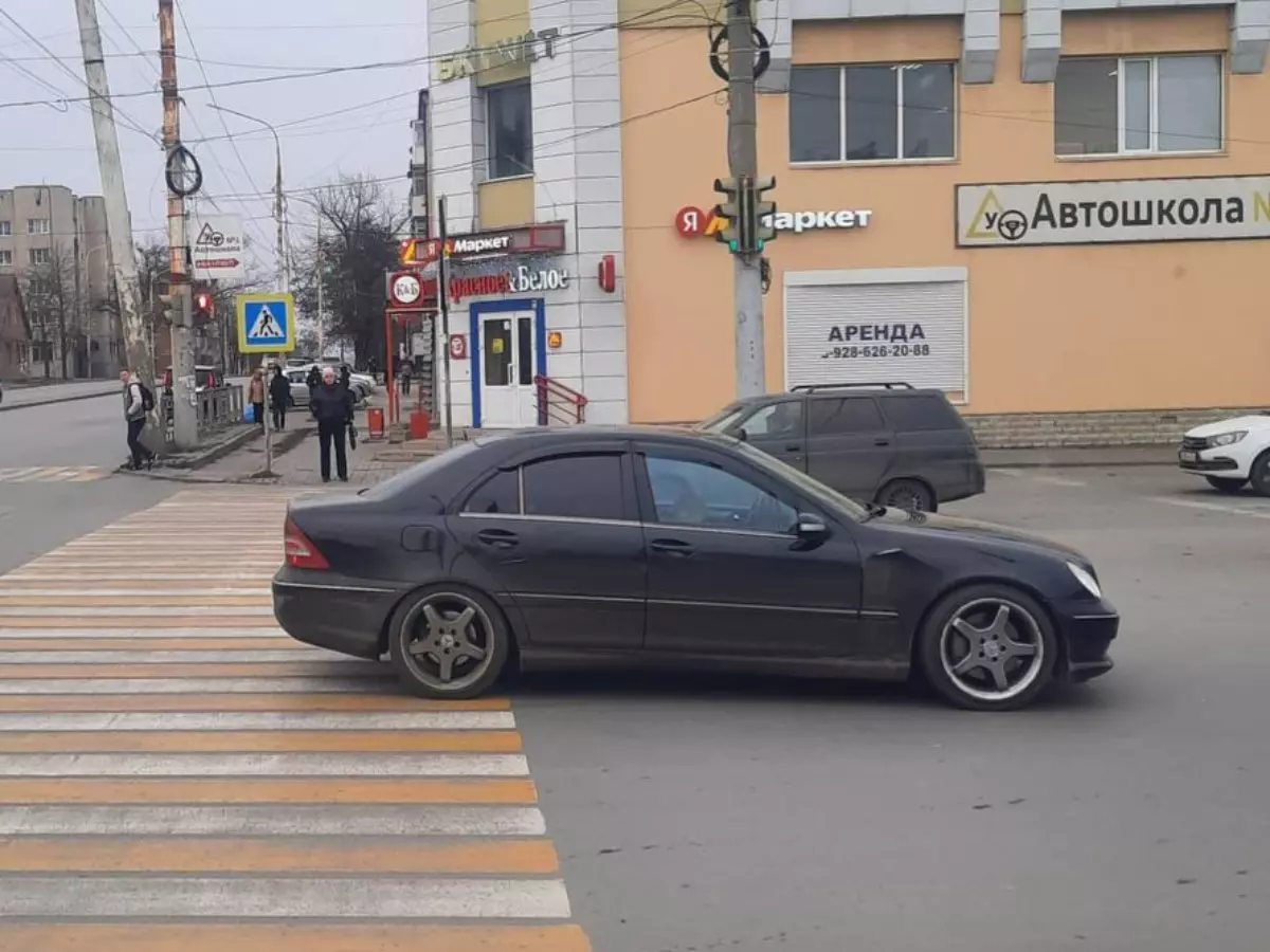 В Шахтах 68-летняя женщина пострадала в ДТП