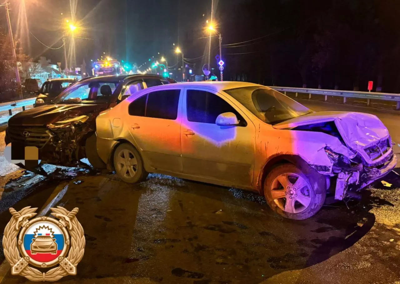 В Ростовской области женщина пострадала в ДТП из-за ехавшего на красный свет