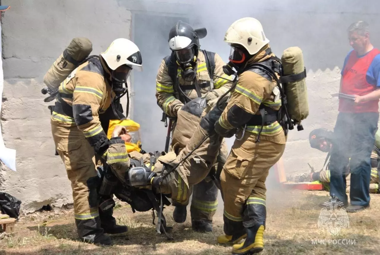 Пять человек спасли за минувшие сутки донские спасатели при ликвидации семи ДТП