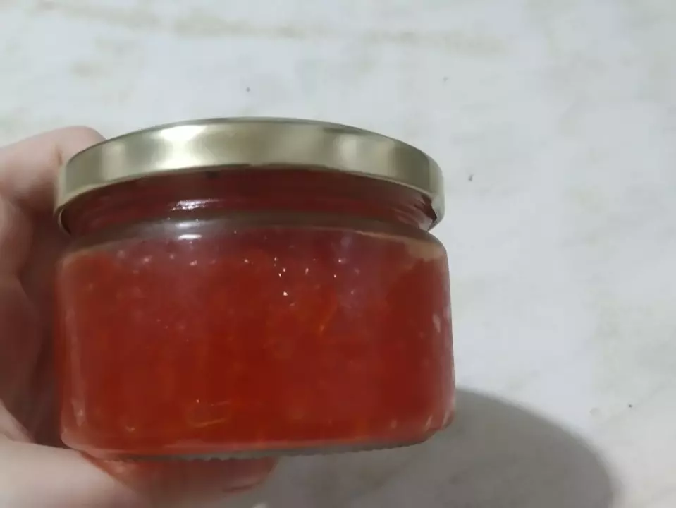 Житель Ростова получил штраф в 100 тысяч рублей за торговлю сомнительной икрой