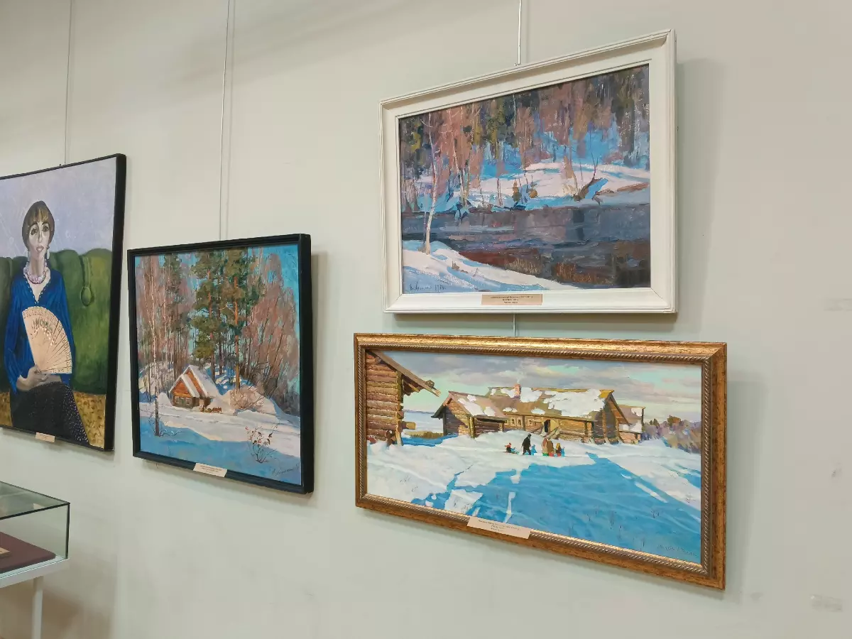 «Зима. Цвет синий»: В Ростовском областном музее изобразительных искусств открылась последняя выставка этого года