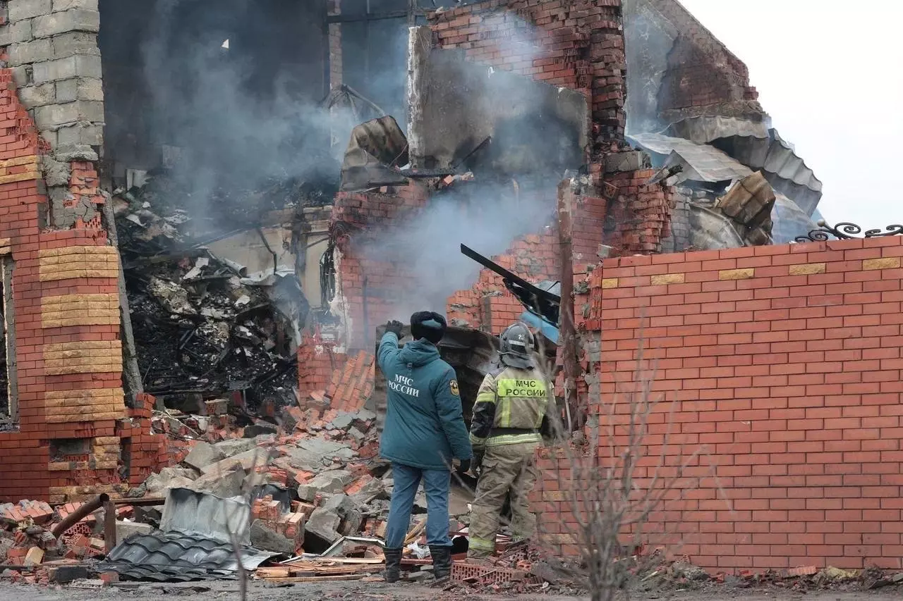 В Батайске простились с погибшей в ночной атаке БПЛА на город 18 декабря