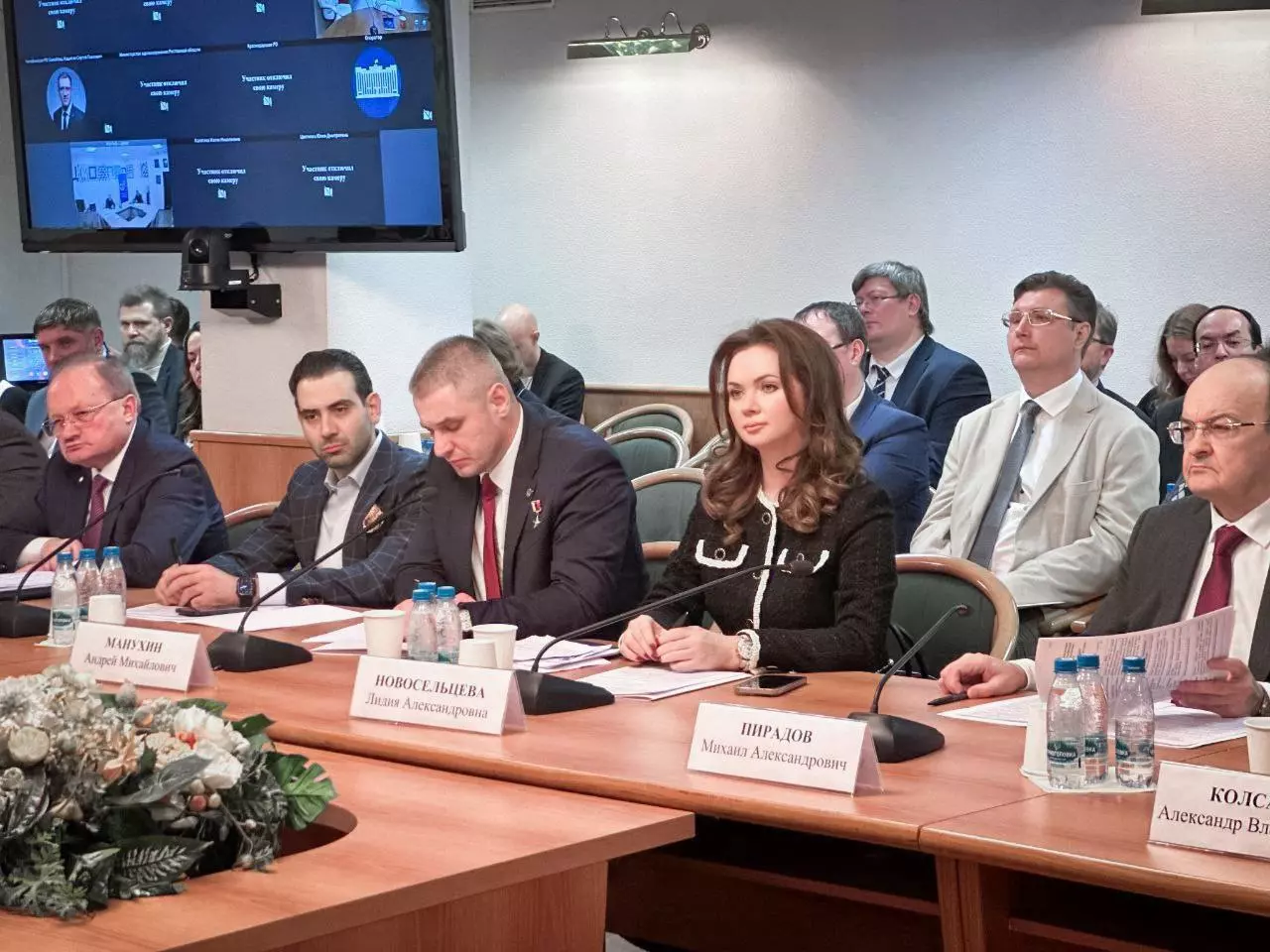 В Госдуме обсудили использование компетенций ОПК для развития медицинской промышленности